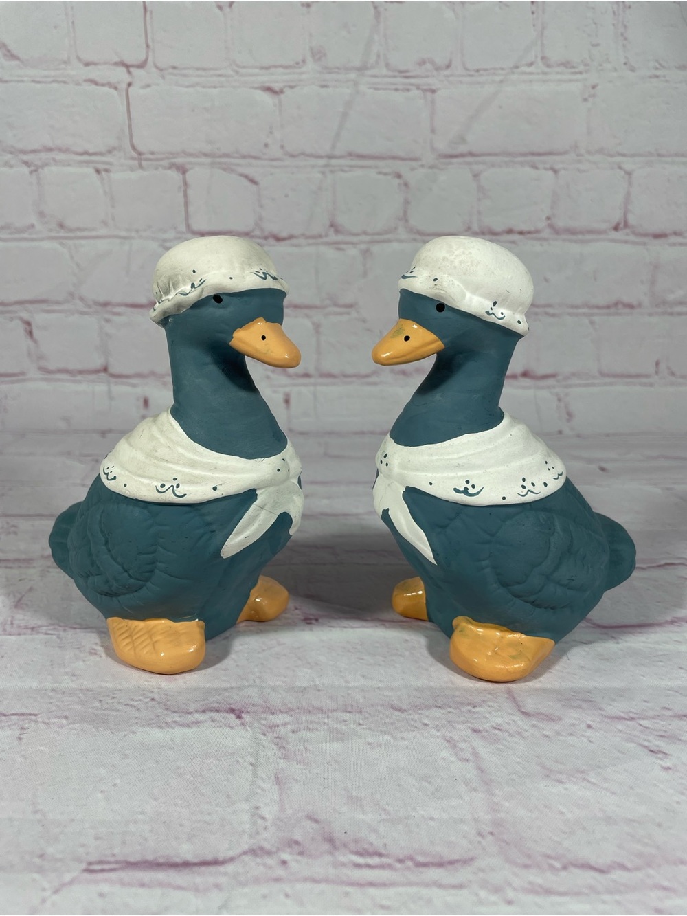 Vintage Geese Hand Painted Ceramic Salt and Pepper Shaker Pair